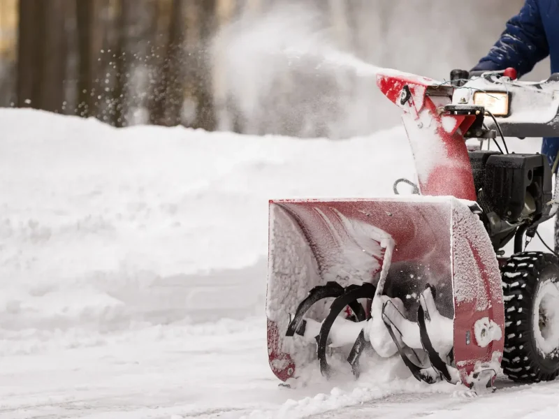 Residential-Snow-Removal-Service-2048x1365-1