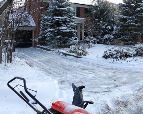 Snow-shoveling-and-snow-removal-at-a-client-house-in-Chaplin-Estates